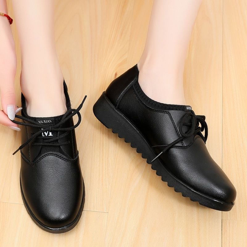 Solid Black Oxford Shoes Woman - огляд і ціна Women Kitchen Accessories