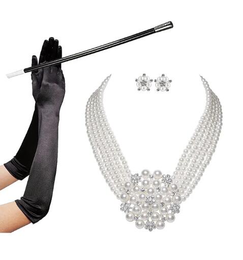 Audrey Hepburn Breakfast at Ti - огляд і ціна Women'S Accessories In The 1950S
